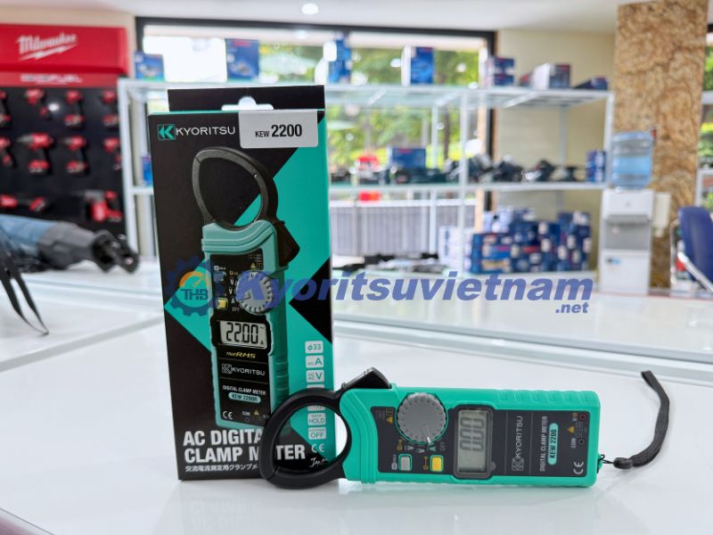 Kyoritsu 2200 được làm bằng chất liệu nhựa tổng hợp cao cấp