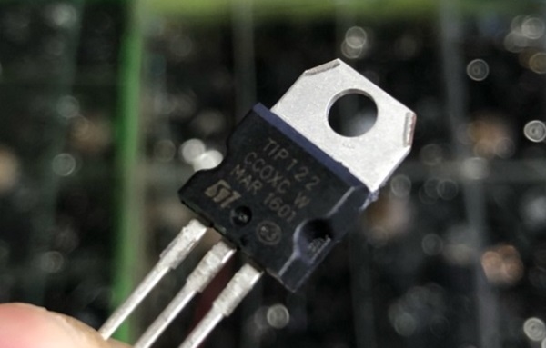 HFE của transistor